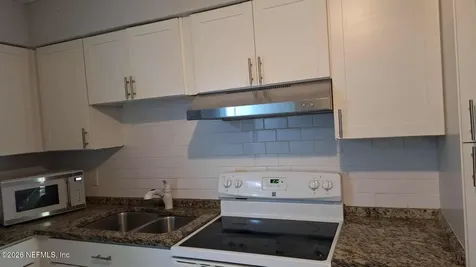 8033 San Jose Village Lane Jacksonville FL 32217
