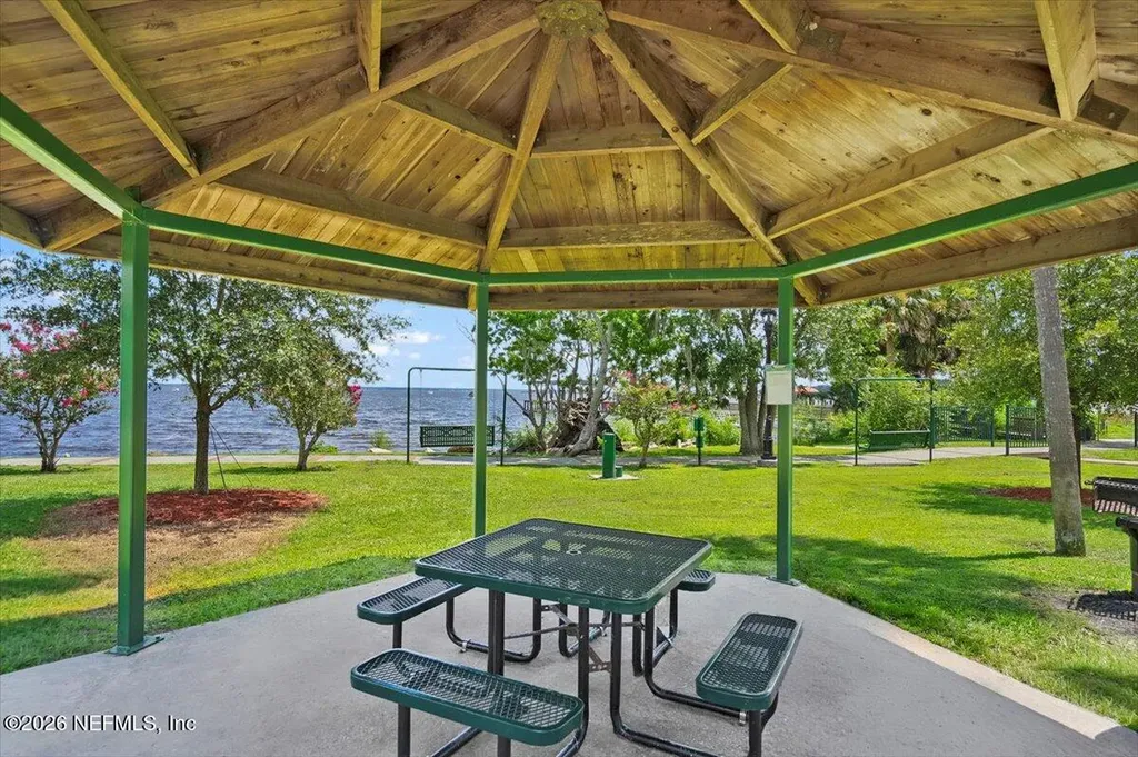 708 Myrtle Avenue Green Cove Springs FL 32043