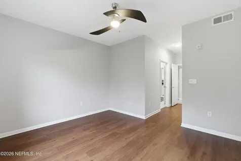 8539 Gate Parkway W Jacksonville FL 32216