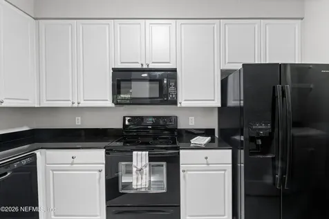 8539 Gate Parkway W Jacksonville FL 32216