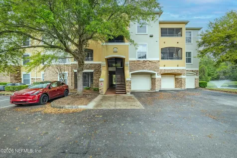 8539 Gate Parkway W Jacksonville FL 32216