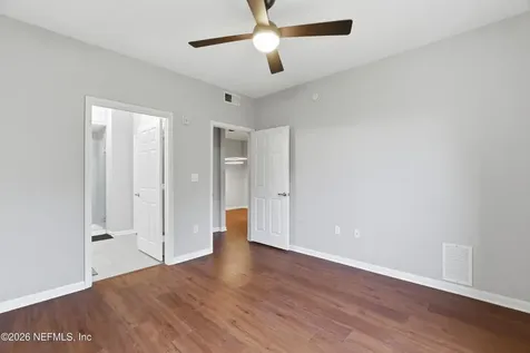 8539 Gate Parkway W Jacksonville FL 32216