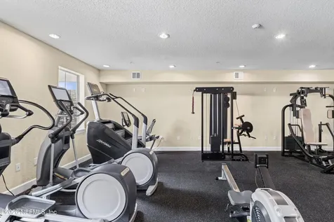 8539 Gate Parkway W Jacksonville FL 32216