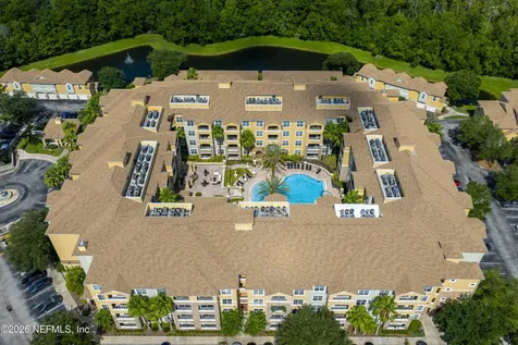8539 Gate Parkway W Jacksonville FL 32216