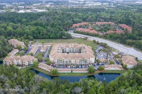 8539 Gate Parkway W Jacksonville FL 32216