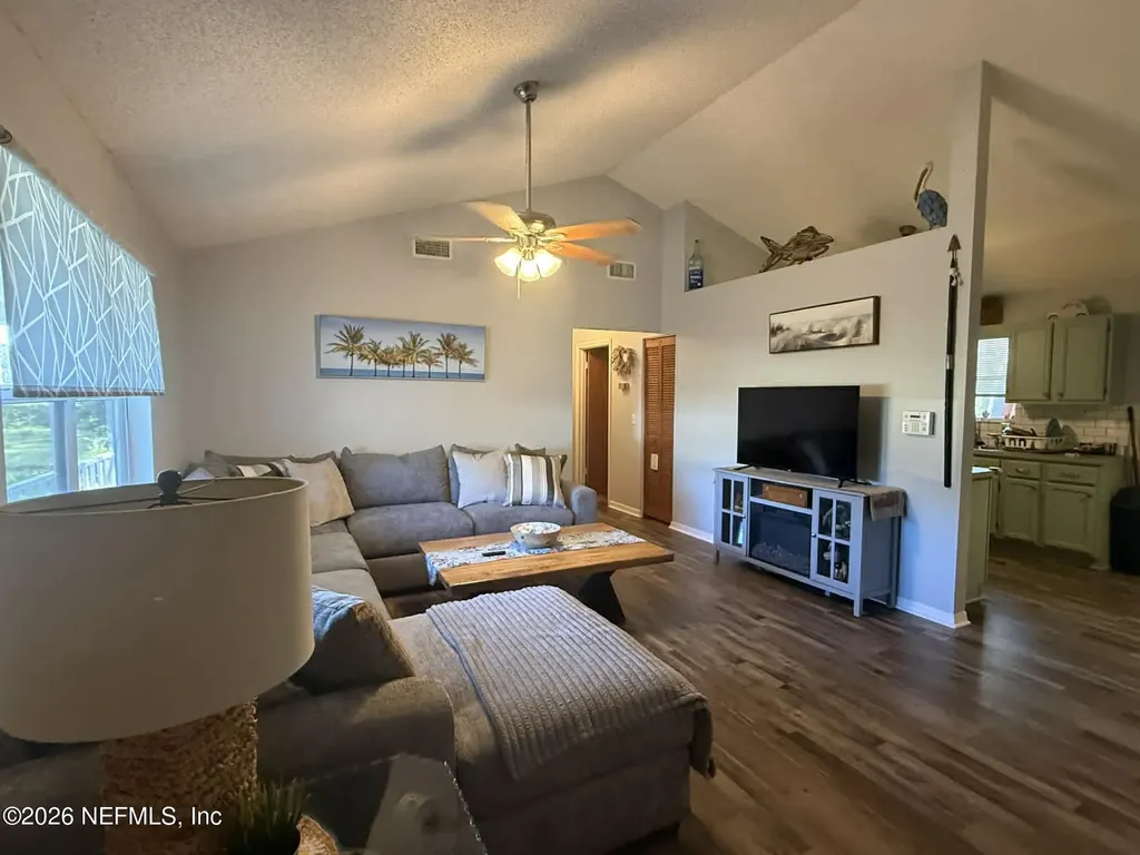 209 Scott Street Interlachen FL 32148