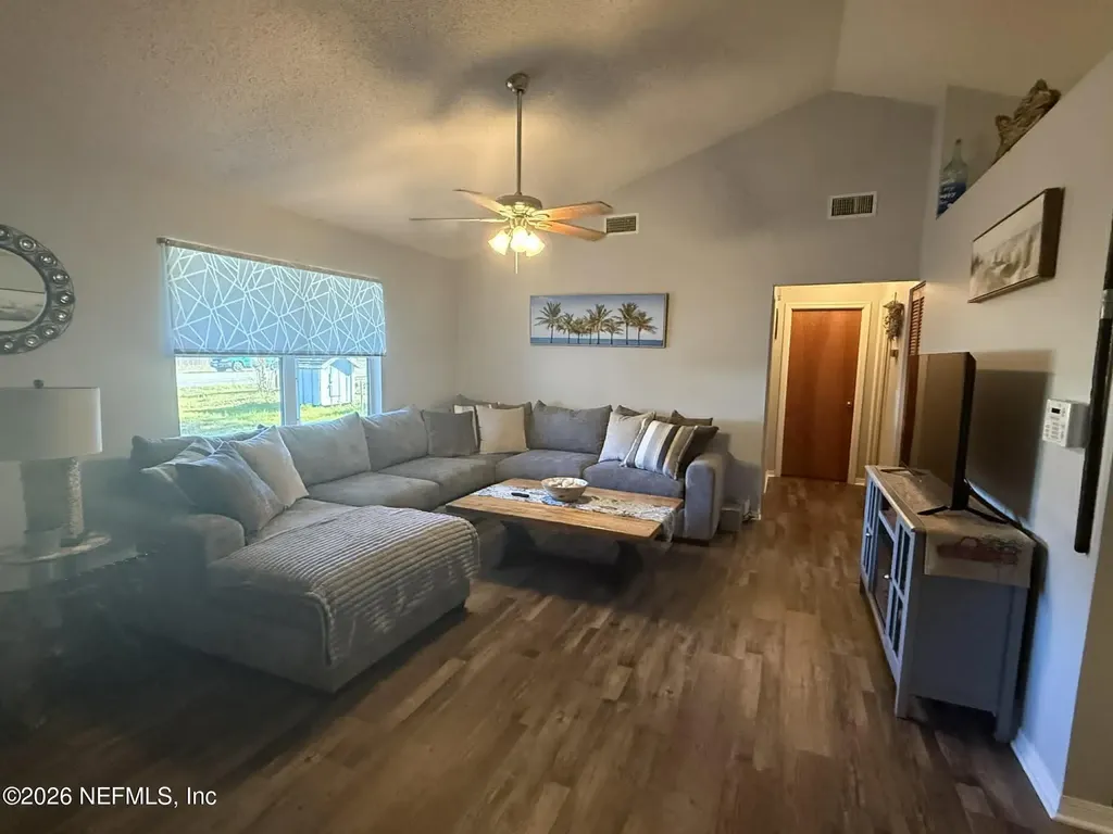 209 Scott Street Interlachen FL 32148