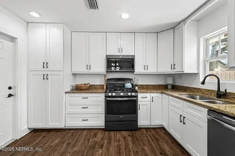1306 2nd Avenue N Jacksonville Beach FL 32250