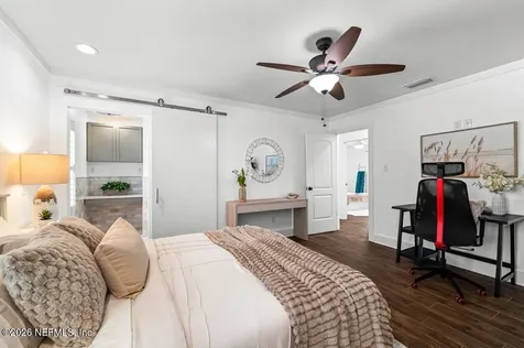 1306 2nd Avenue N Jacksonville Beach FL 32250