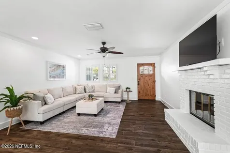 1306 2nd Avenue N Jacksonville Beach FL 32250