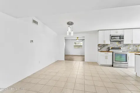160 River Drive East Palatka FL 32131