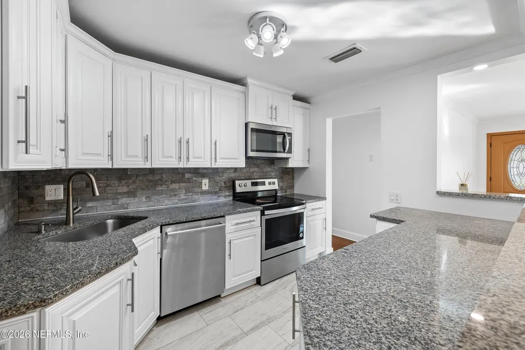 3432 Tarpon Drive Jacksonville FL 32277