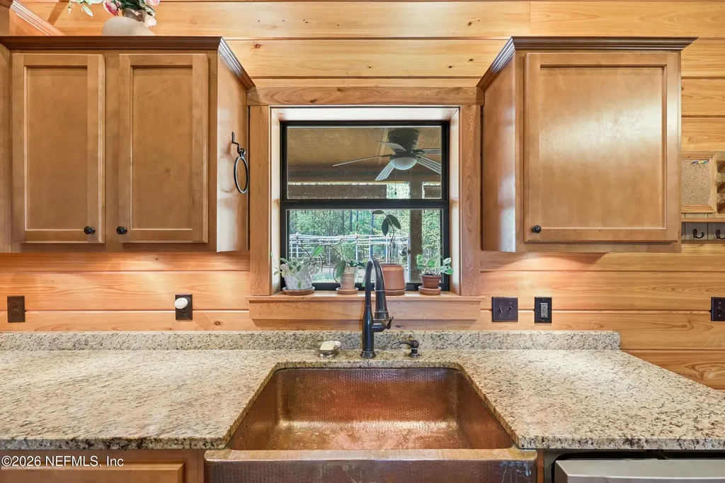 8796 Gin Henry Lane Glen St. Mary FL 32040
