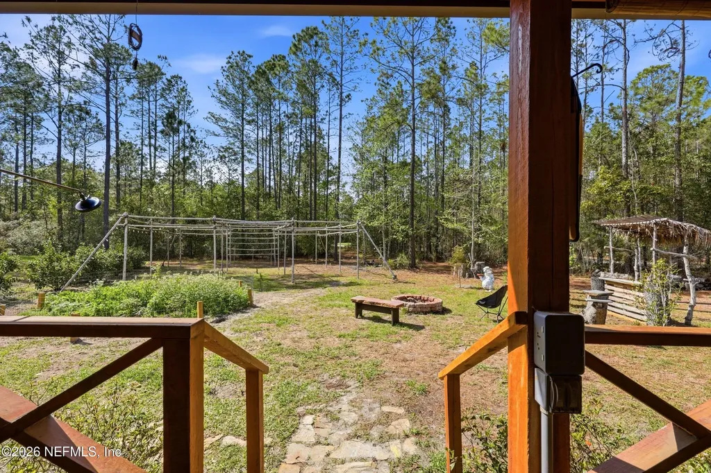 8796 Gin Henry Lane Glen St. Mary FL 32040