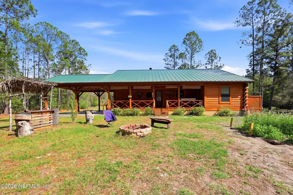 8796 Gin Henry Lane Glen St. Mary FL 32040