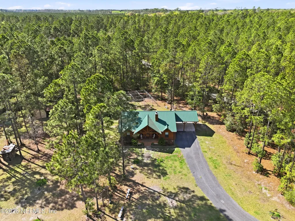8796 Gin Henry Lane Glen St. Mary FL 32040