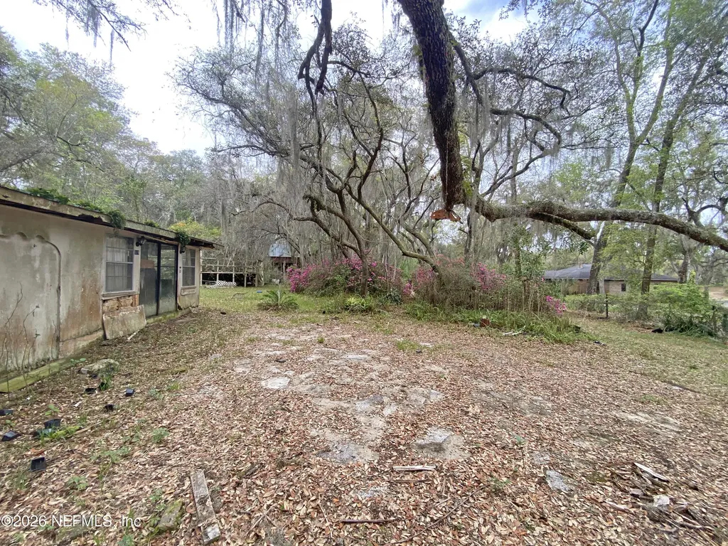 119 Twin Lakes Road Hawthorne FL 32640