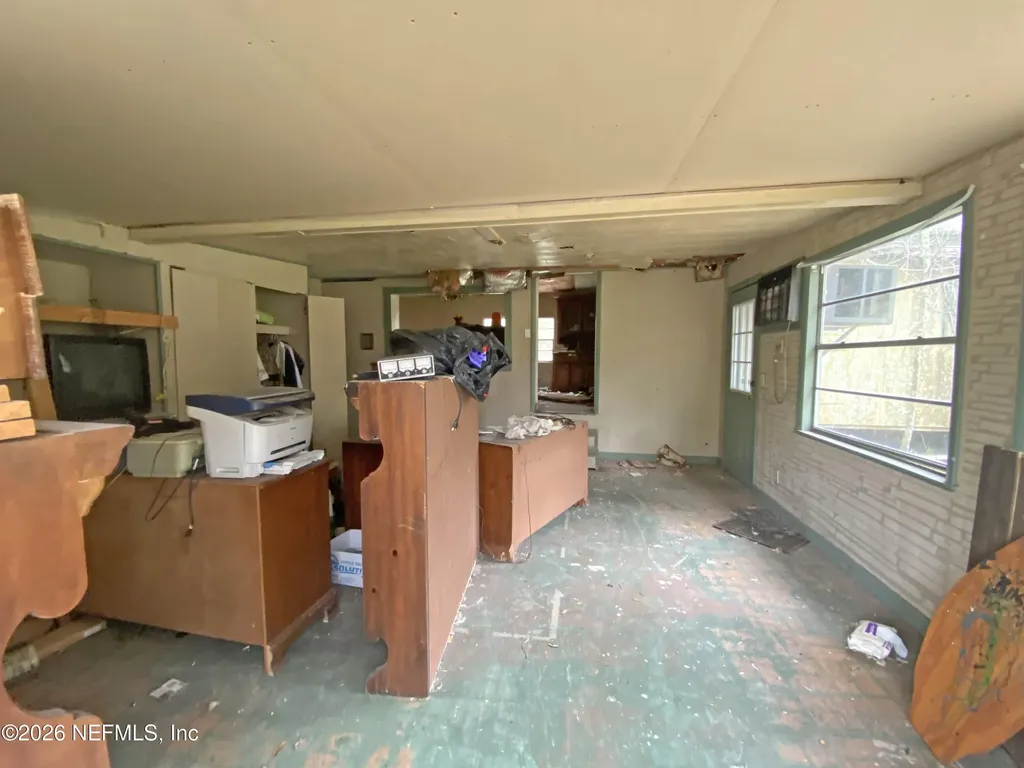 119 Twin Lakes Road Hawthorne FL 32640