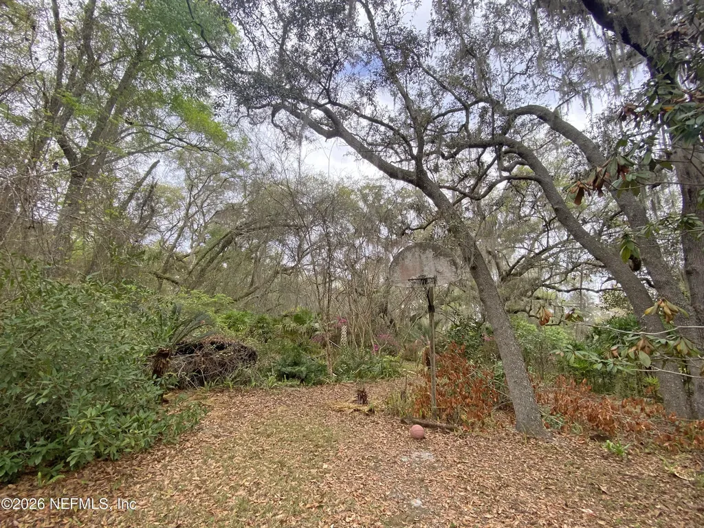 119 Twin Lakes Road Hawthorne FL 32640