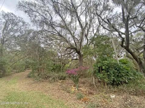 119 Twin Lakes Road Hawthorne FL 32640