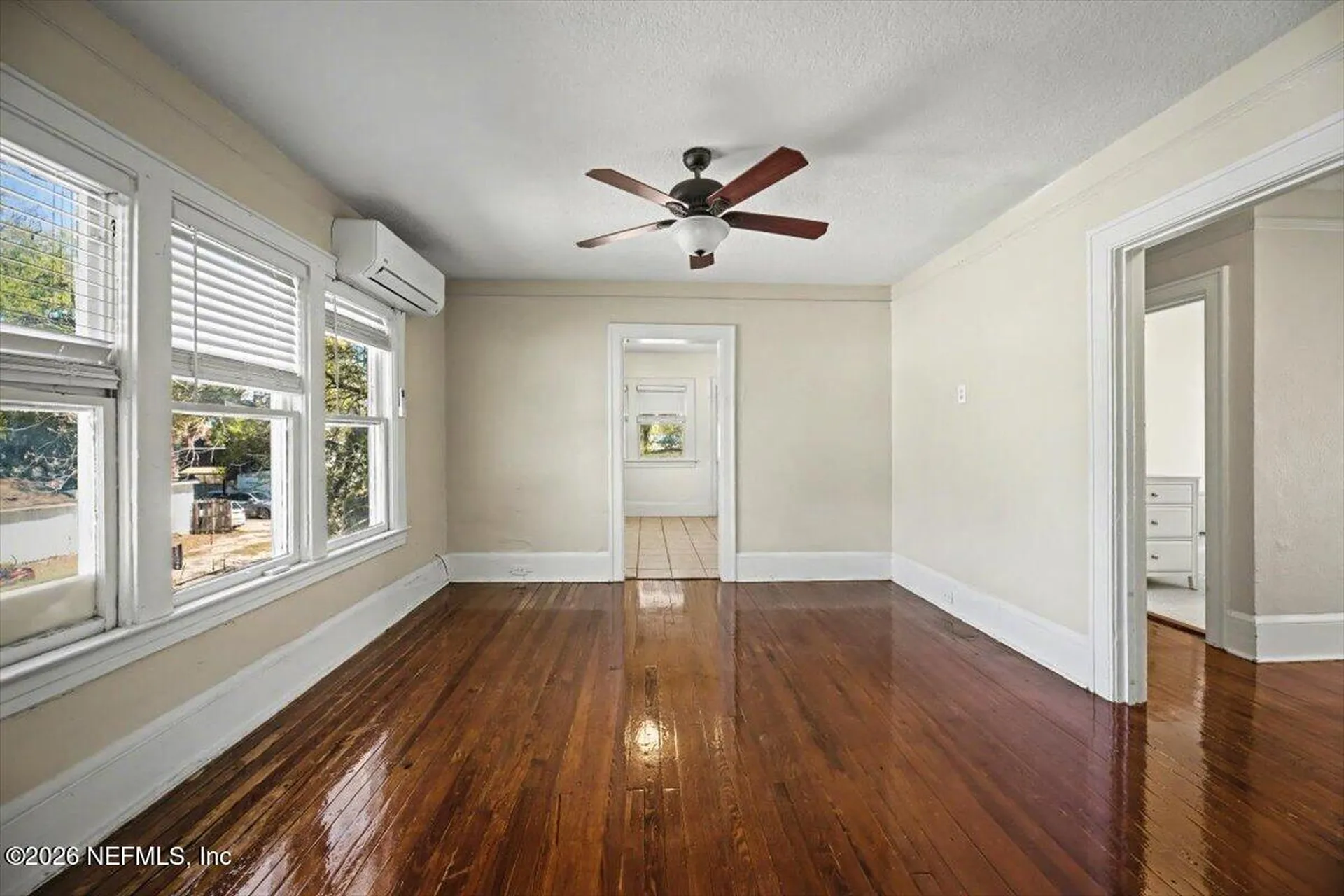 1527 Naldo Avenue Jacksonville FL 32207