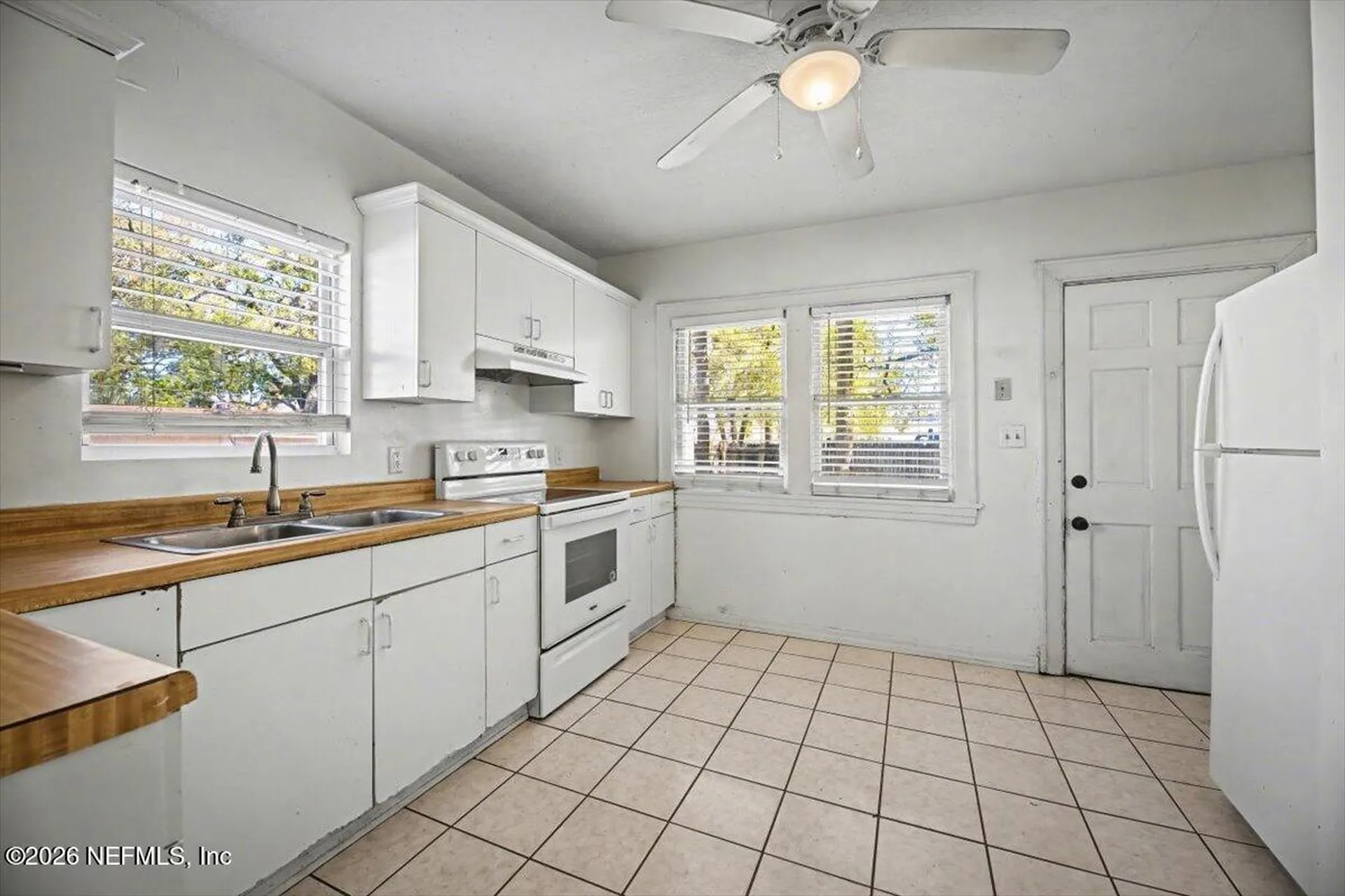 1527 Naldo Avenue Jacksonville FL 32207