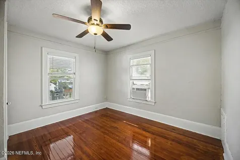 1527 Naldo Avenue Jacksonville FL 32207
