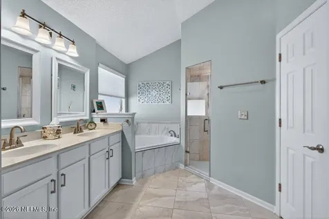 2700 Creek Ridge Drive Green Cove Springs FL 32043