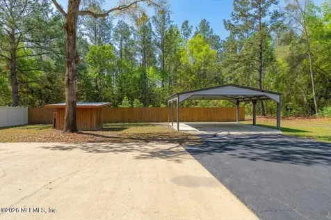 129 Grassy Lane Palatka FL 32177