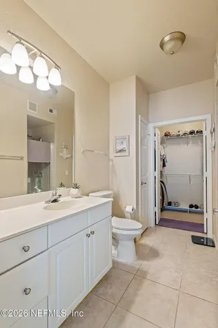 8539 Gate Parkway W Jacksonville FL 32216