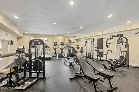 8539 Gate Parkway W Jacksonville FL 32216
