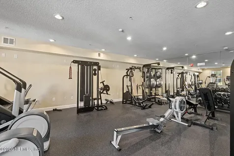 8539 Gate Parkway W Jacksonville FL 32216