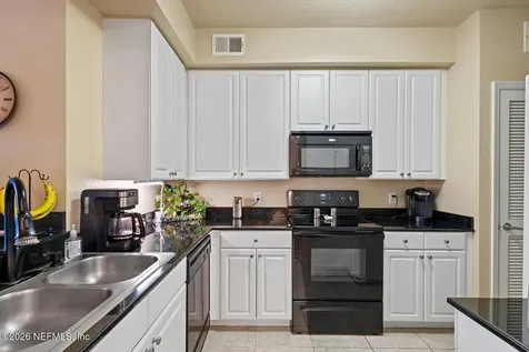 8539 Gate Parkway W Jacksonville FL 32216