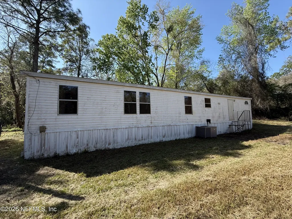 203 Quail Hollow Road Satsuma FL 32189