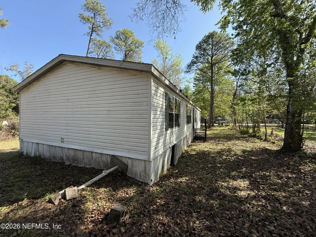 203 Quail Hollow Road Satsuma FL 32189