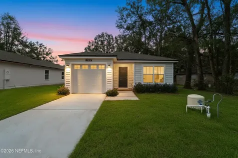 423 W 61st Street Jacksonville FL 32208