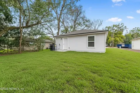 423 W 61st Street Jacksonville FL 32208