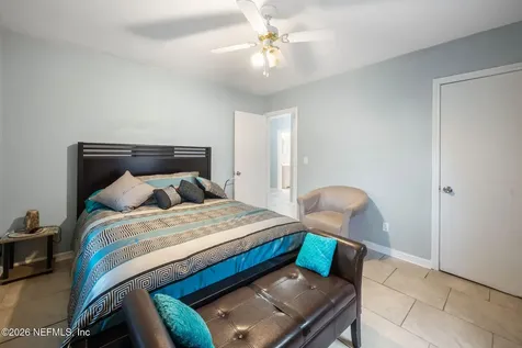 2760 Jerry Lane Jacksonville FL 32218