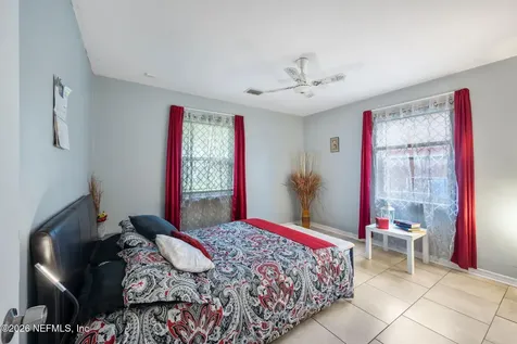 2760 Jerry Lane Jacksonville FL 32218