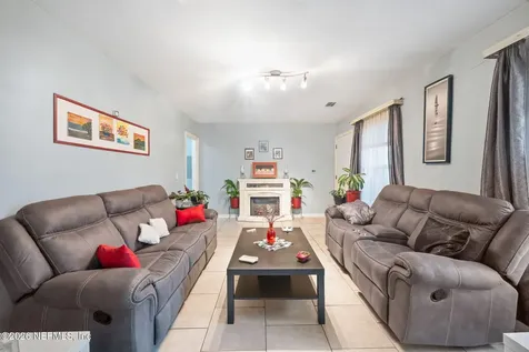 2760 Jerry Lane Jacksonville FL 32218