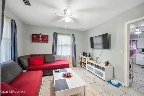 2760 Jerry Lane Jacksonville FL 32218
