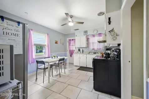 2760 Jerry Lane Jacksonville FL 32218