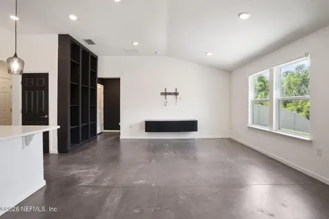 12320 Gillespie Avenue Jacksonville FL 32218