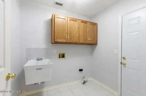 4531 Beacon Drive W Jacksonville FL 32225