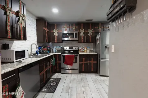 7949 Tallahassee Avenue Jacksonville FL 32208