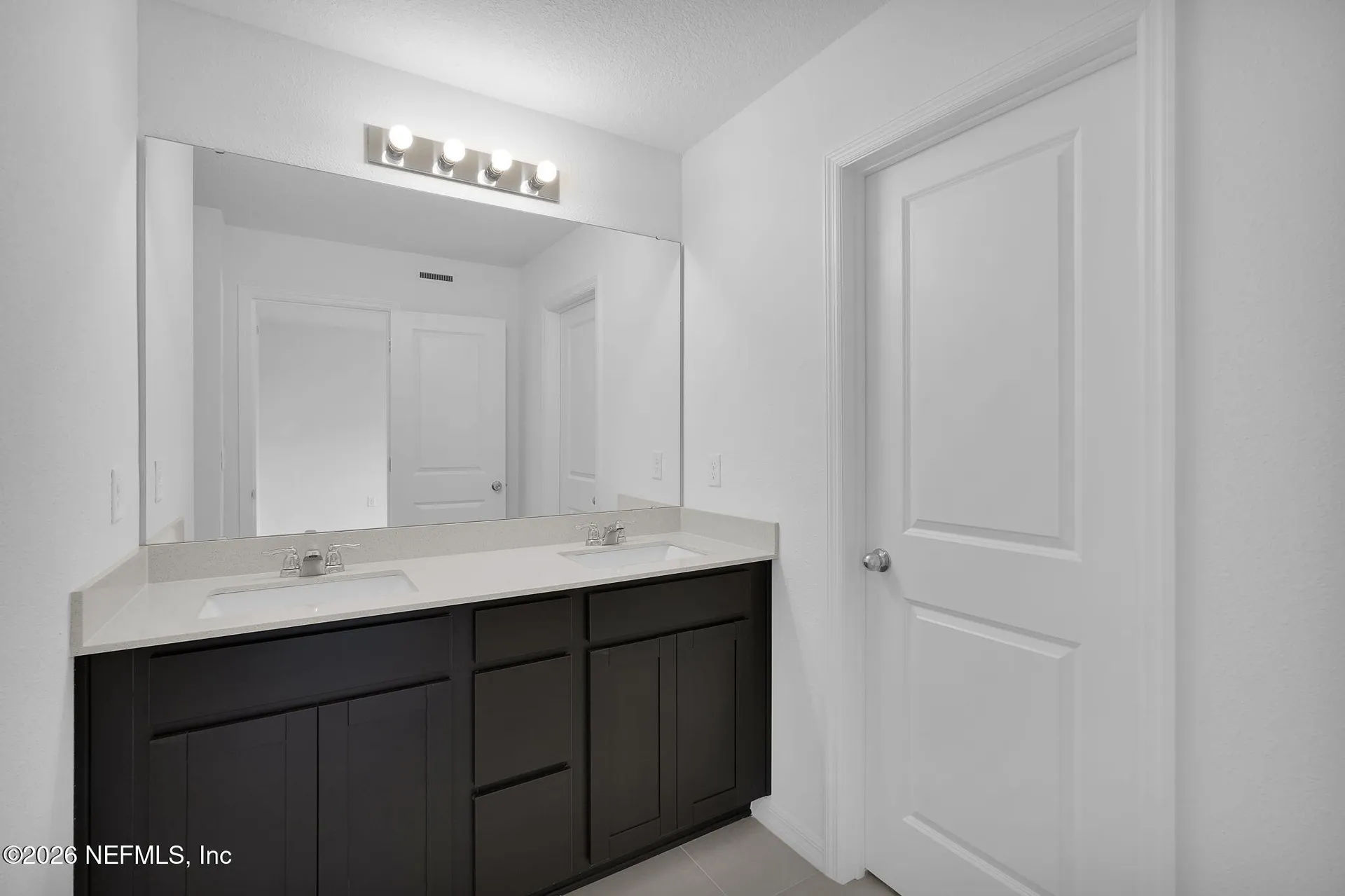 10128 Whistling Pne Court Jacksonville FL 32221