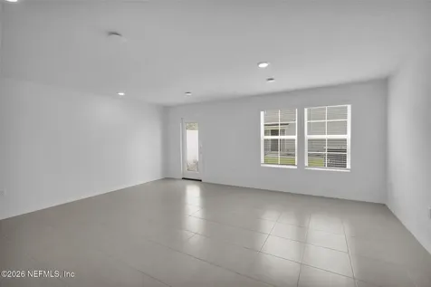 10128 Whistling Pne Court Jacksonville FL 32221
