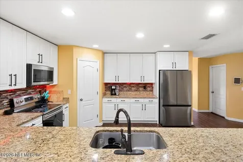 221 Thornloe Drive St. Johns FL 32259