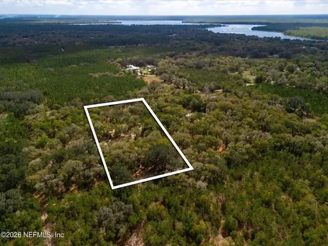 654 Old Welaka Road Welaka FL 32193