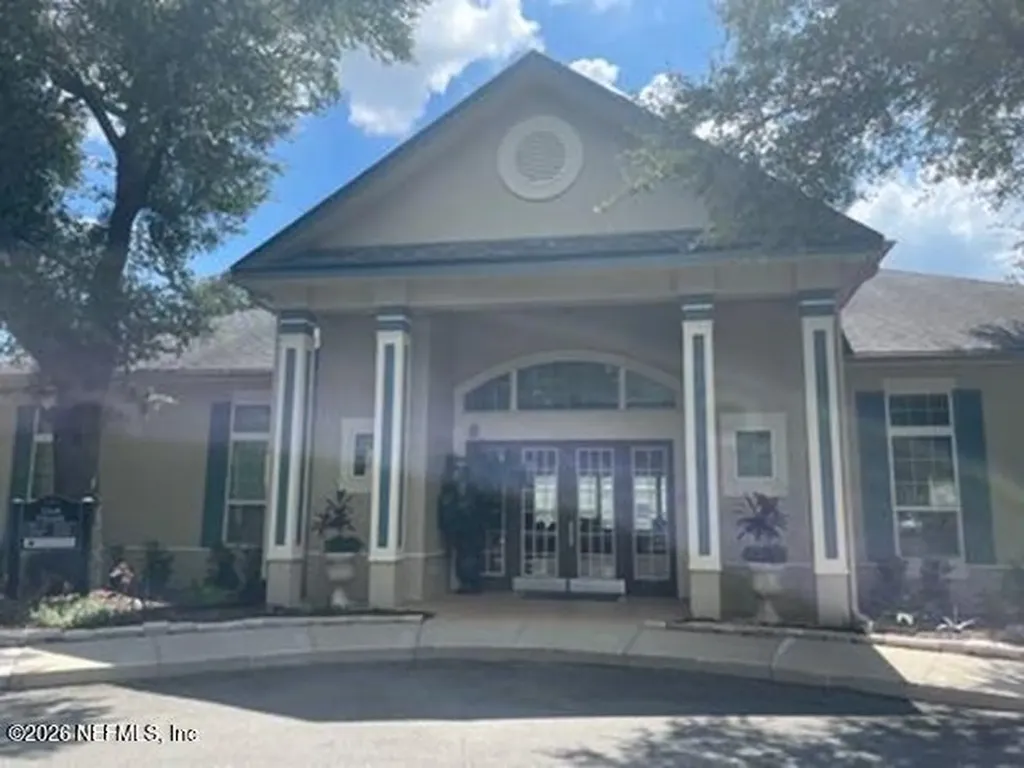 13700 Richmond Park Drive N Jacksonville FL 32224